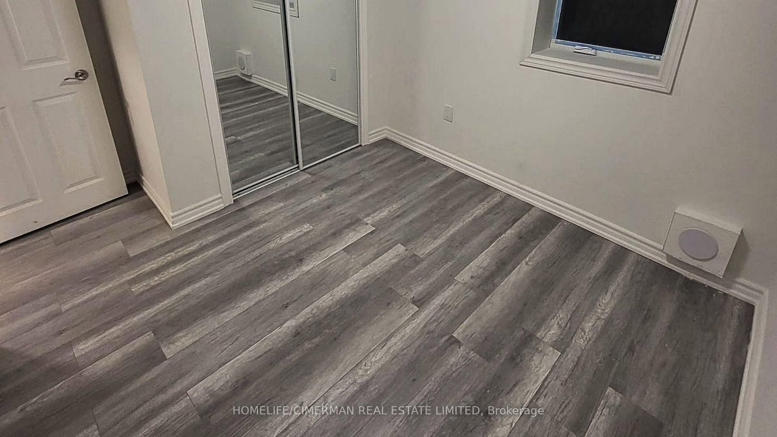 133 Sharavogue Avenue, Unit B - Photo 14