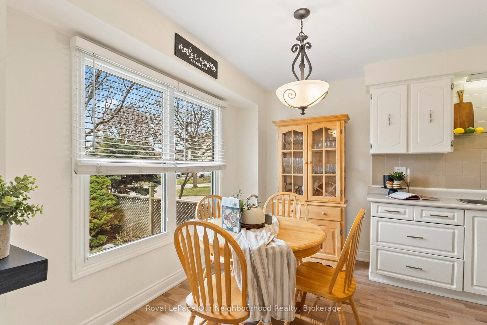 1261 Ludlow Court - Photo 8