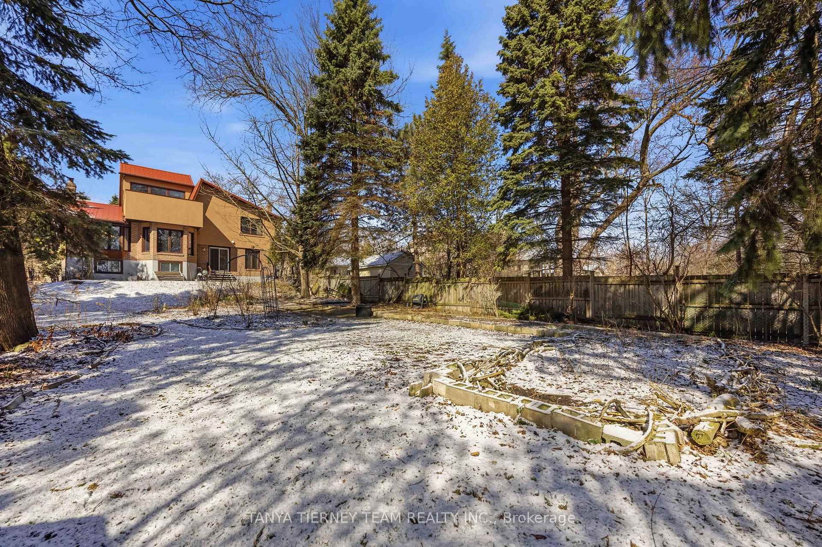 575 Park Crescent - Photo 45