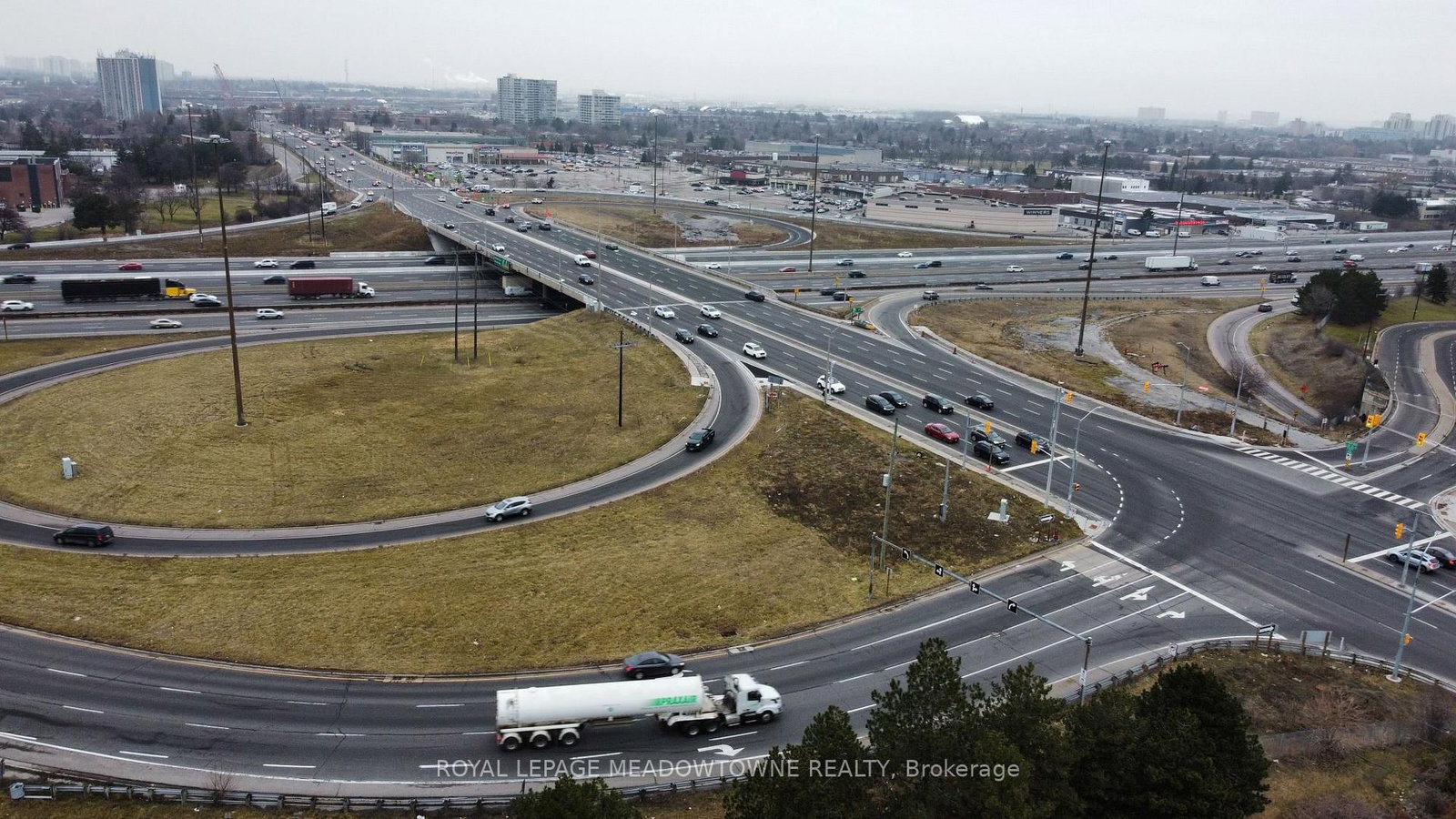 70 Town Centre Court, Unit 909 - Photo 34