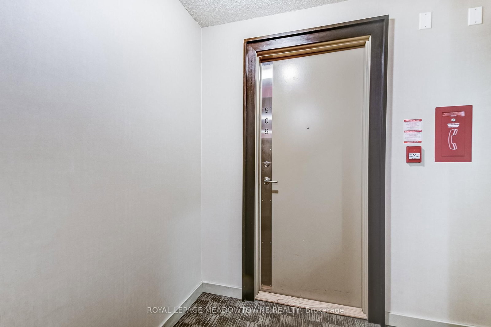 70 Town Centre Court, Unit 909 - Photo 4