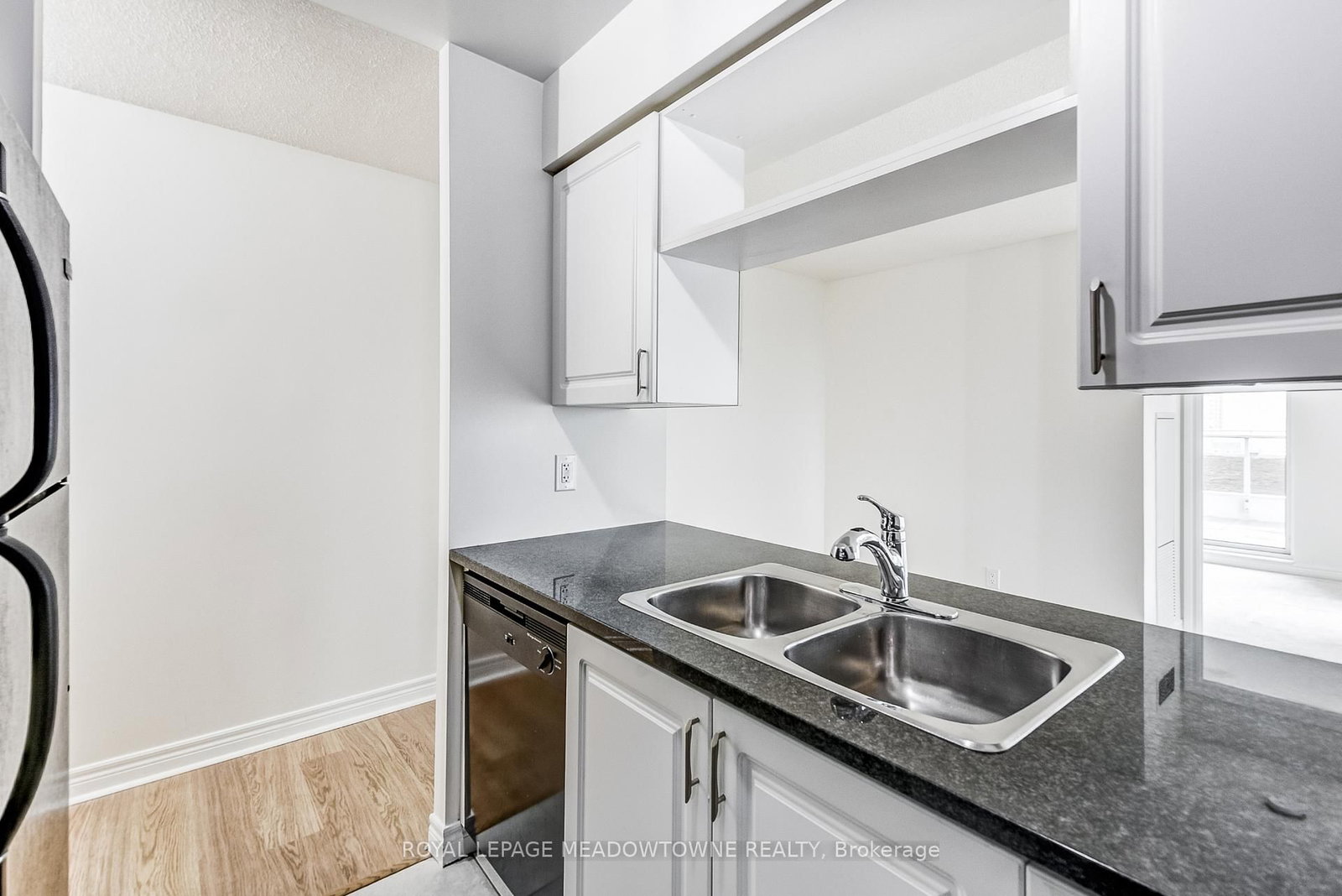 70 Town Centre Court, Unit 909 - Photo 8