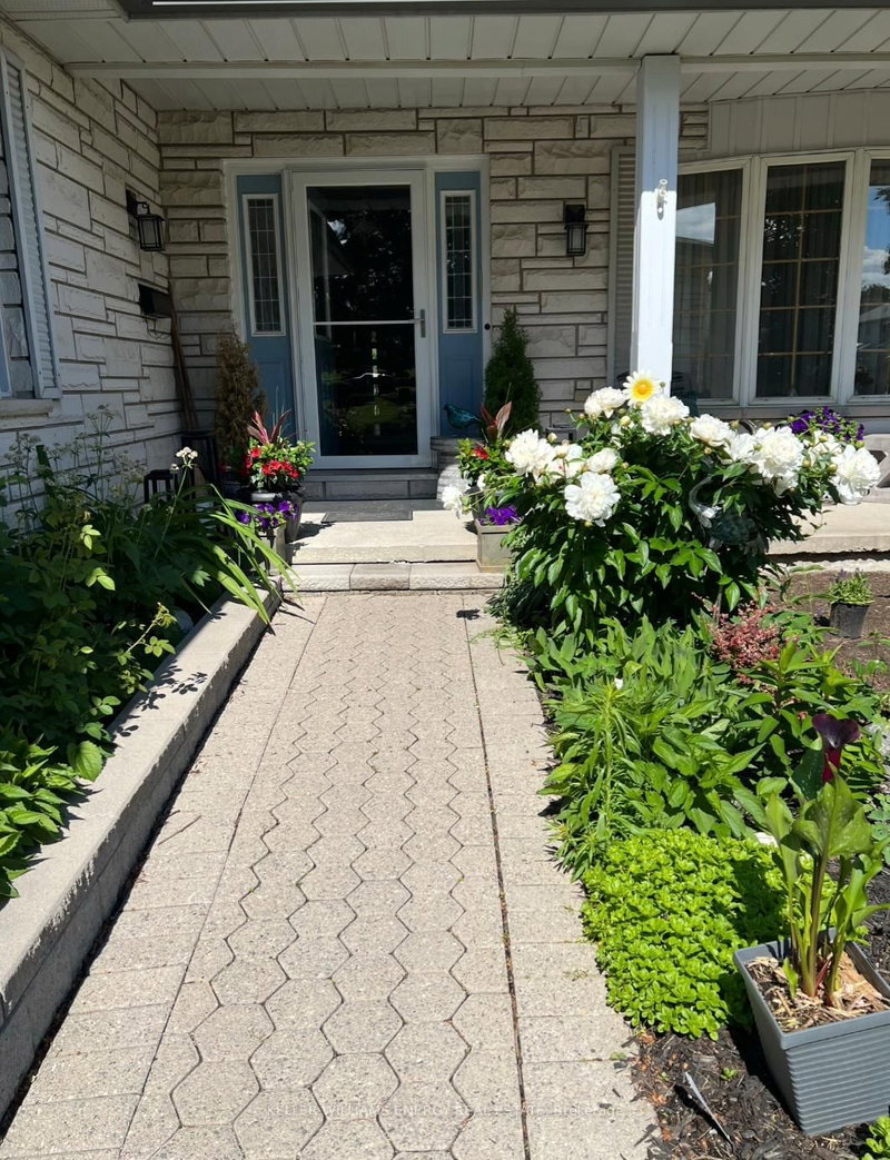 565 Prestwick Dr, Oshawa, L1J 7P4 | Image 3