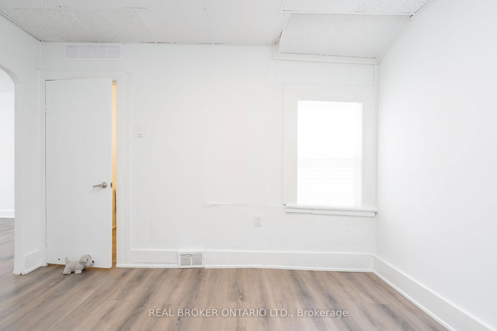 38 Bruce Street - Photo 9