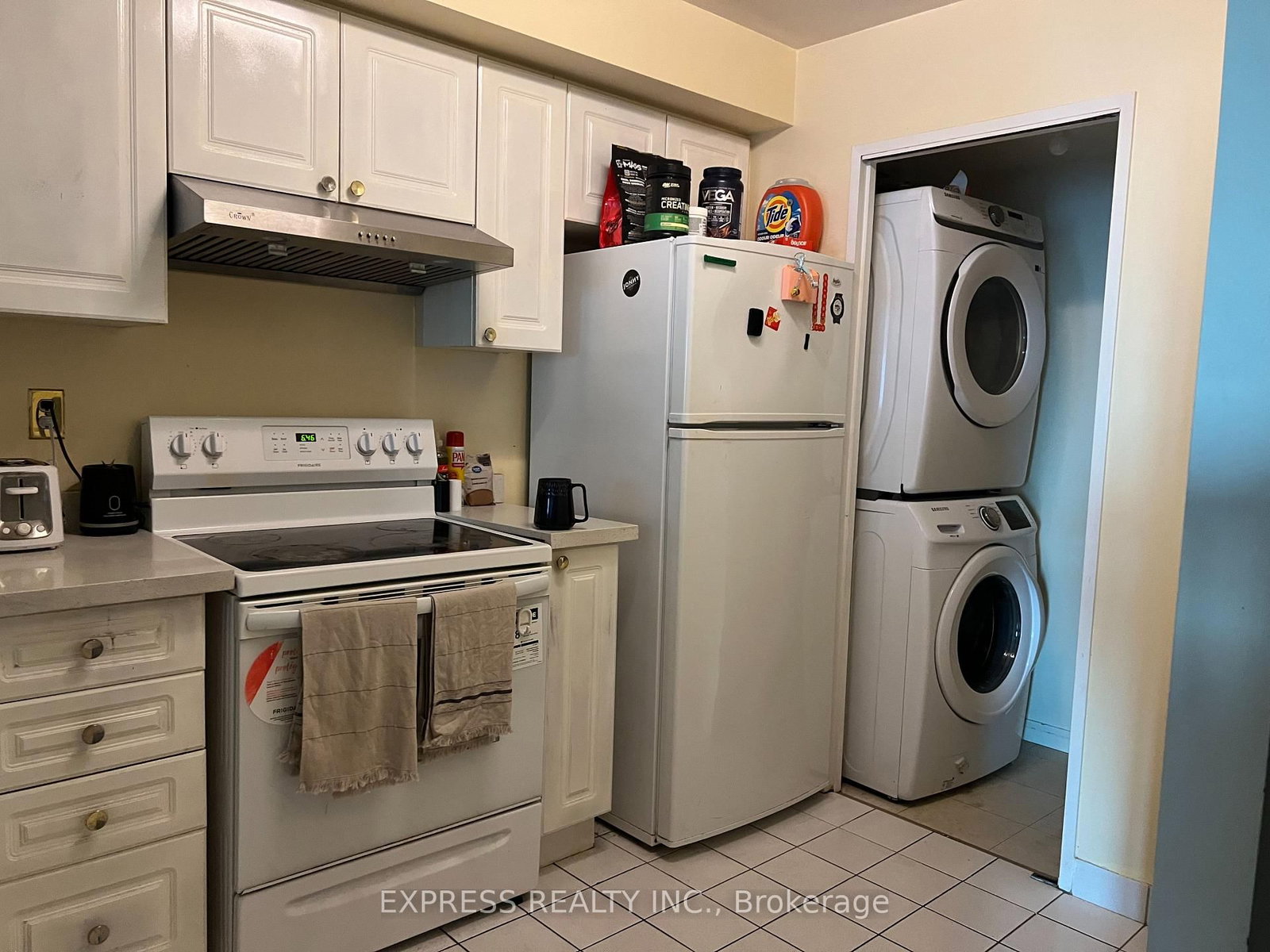 18 Lee Centre Drive, Unit 1110 - Photo 8