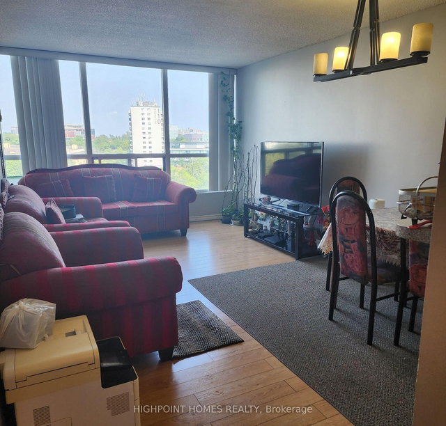 1004 - 3050 Ellesmere Road