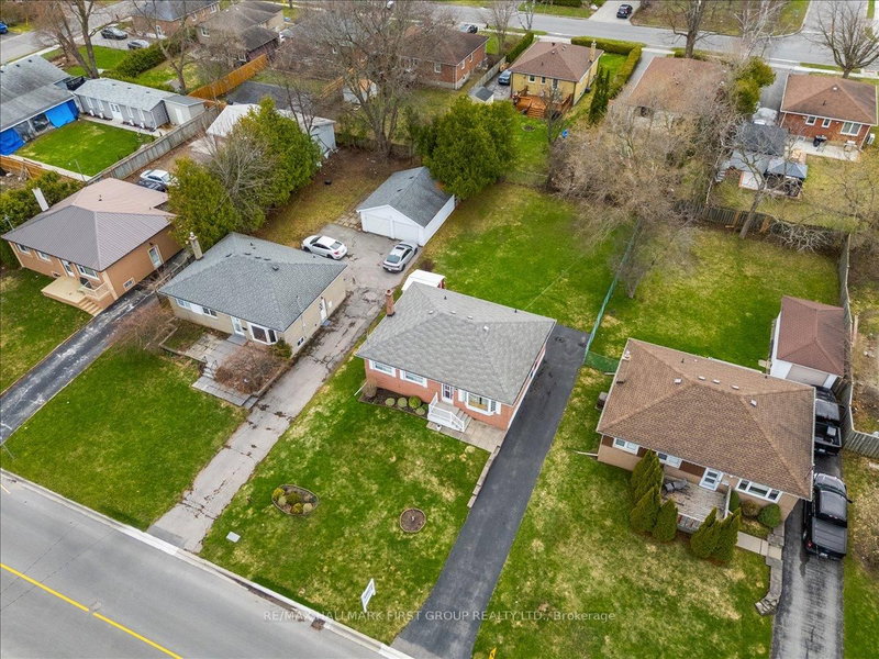 32 Linton Ave, Ajax, L1T 2X6 | Image 2