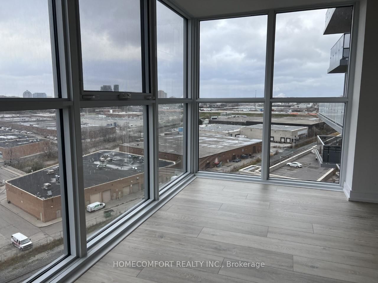 225 Village Green Square, Unit 910 - Photo 4