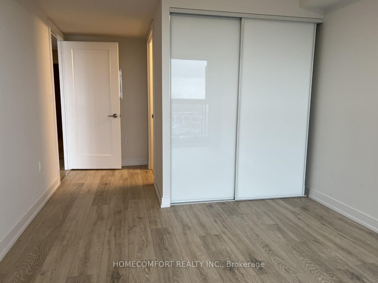 225 Village Green Square, Unit 910 - Photo 6