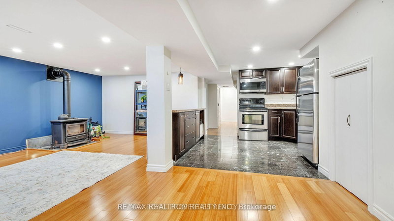 79 Kencliff Cres, Toronto, M1P 4E6 | Image 3