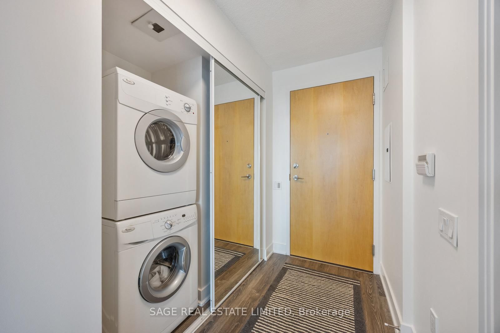1048 Broadview Avenue, Unit 506 - Photo 11