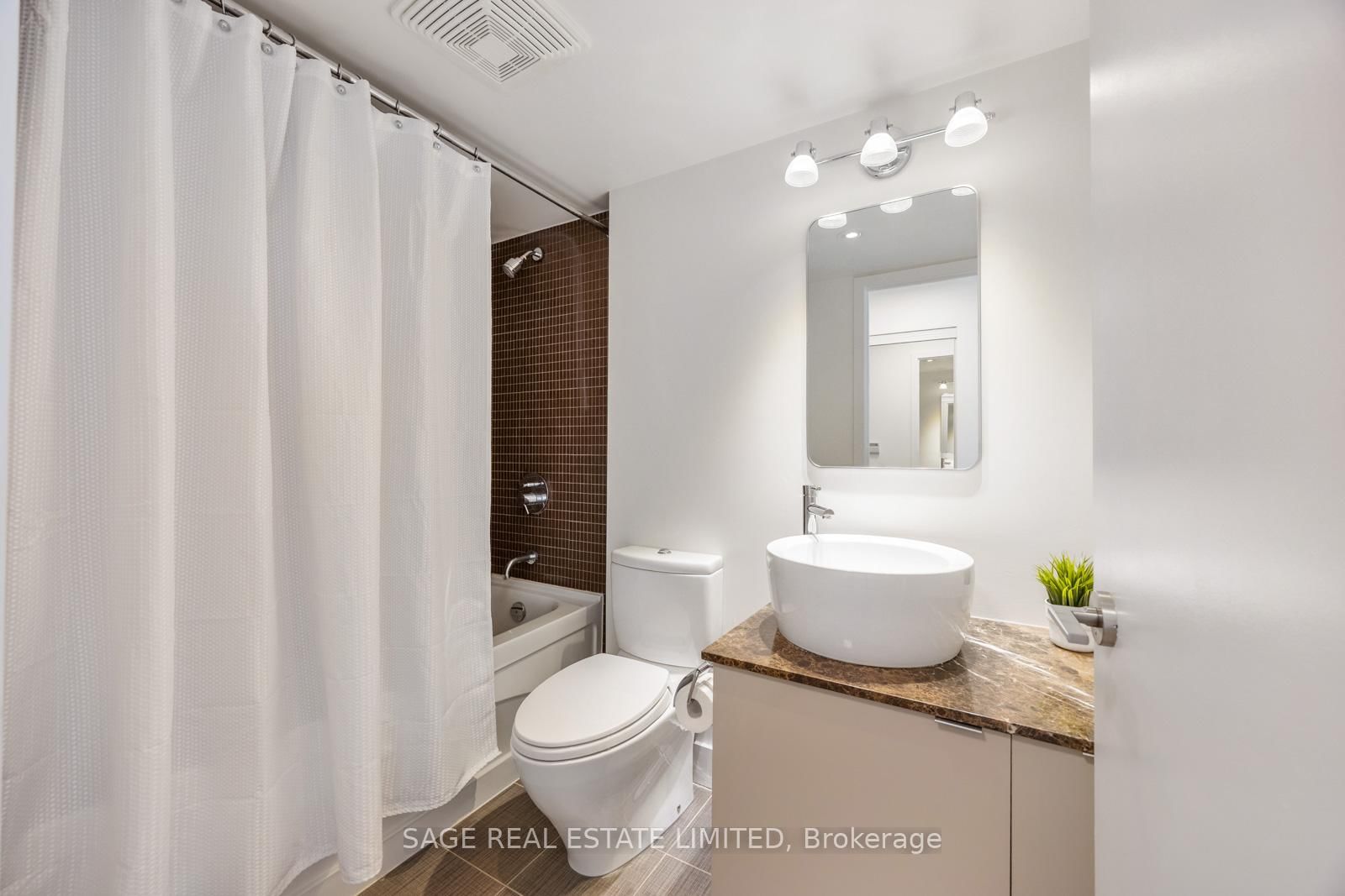 1048 Broadview Avenue, Unit 506 - Photo 12