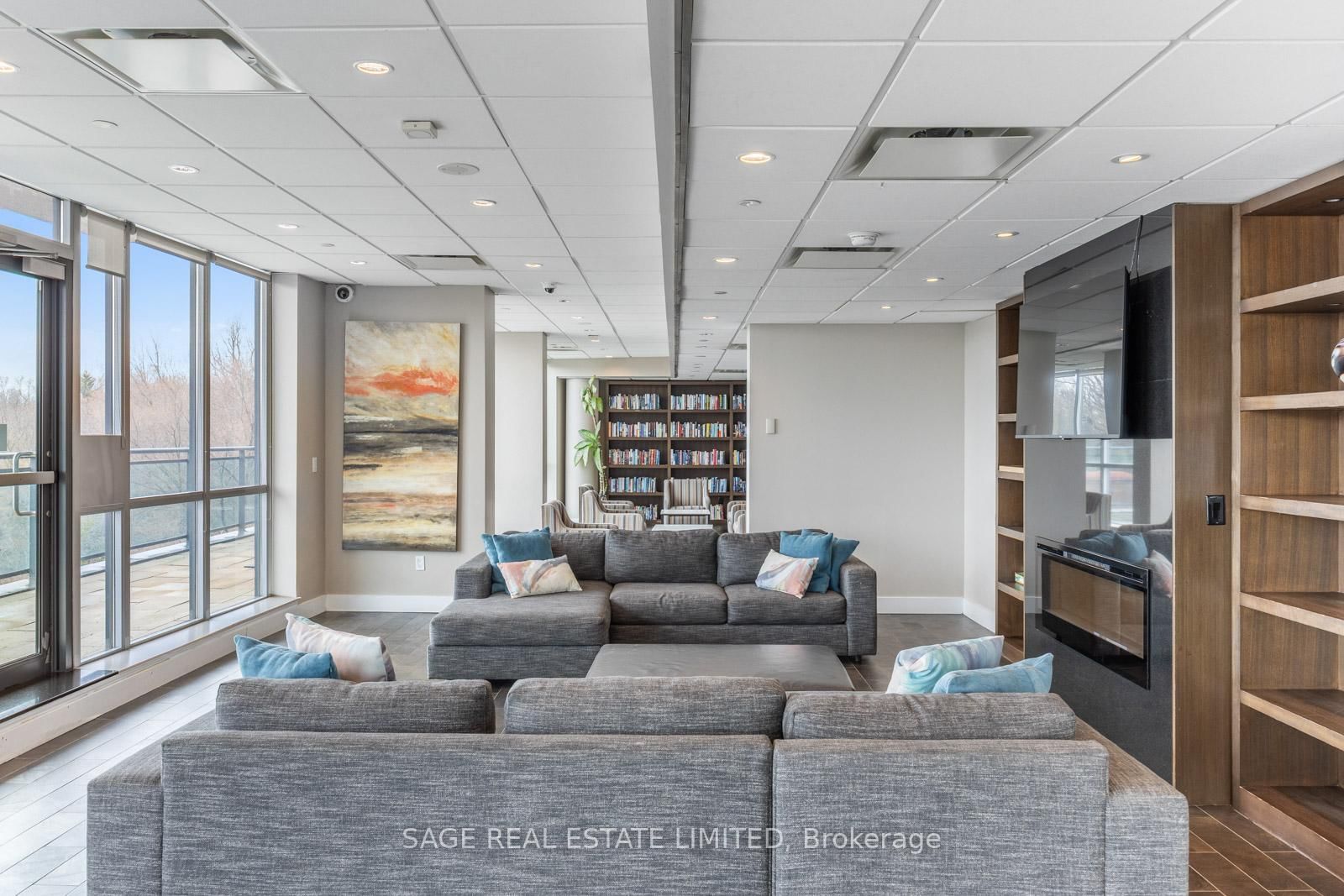 1048 Broadview Avenue, Unit 506 - Photo 17