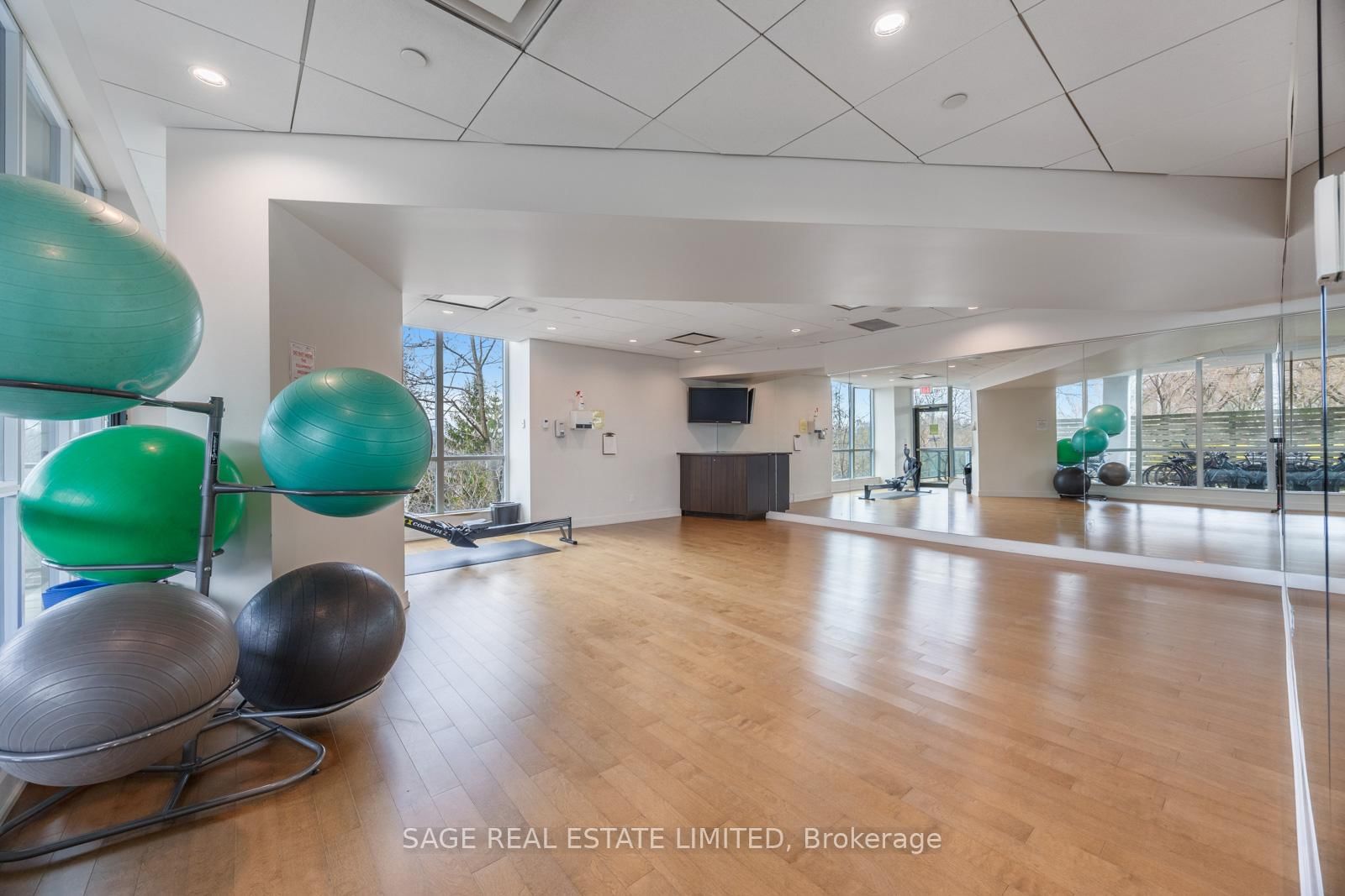 1048 Broadview Avenue, Unit 506 - Photo 29