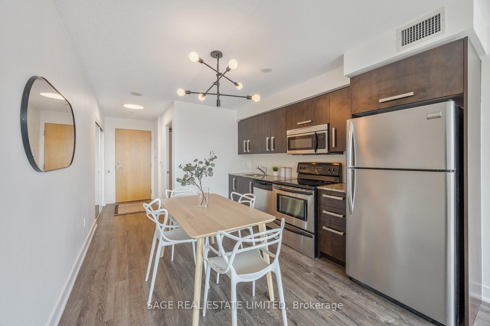 1048 Broadview Avenue, Unit 506 - Photo 3