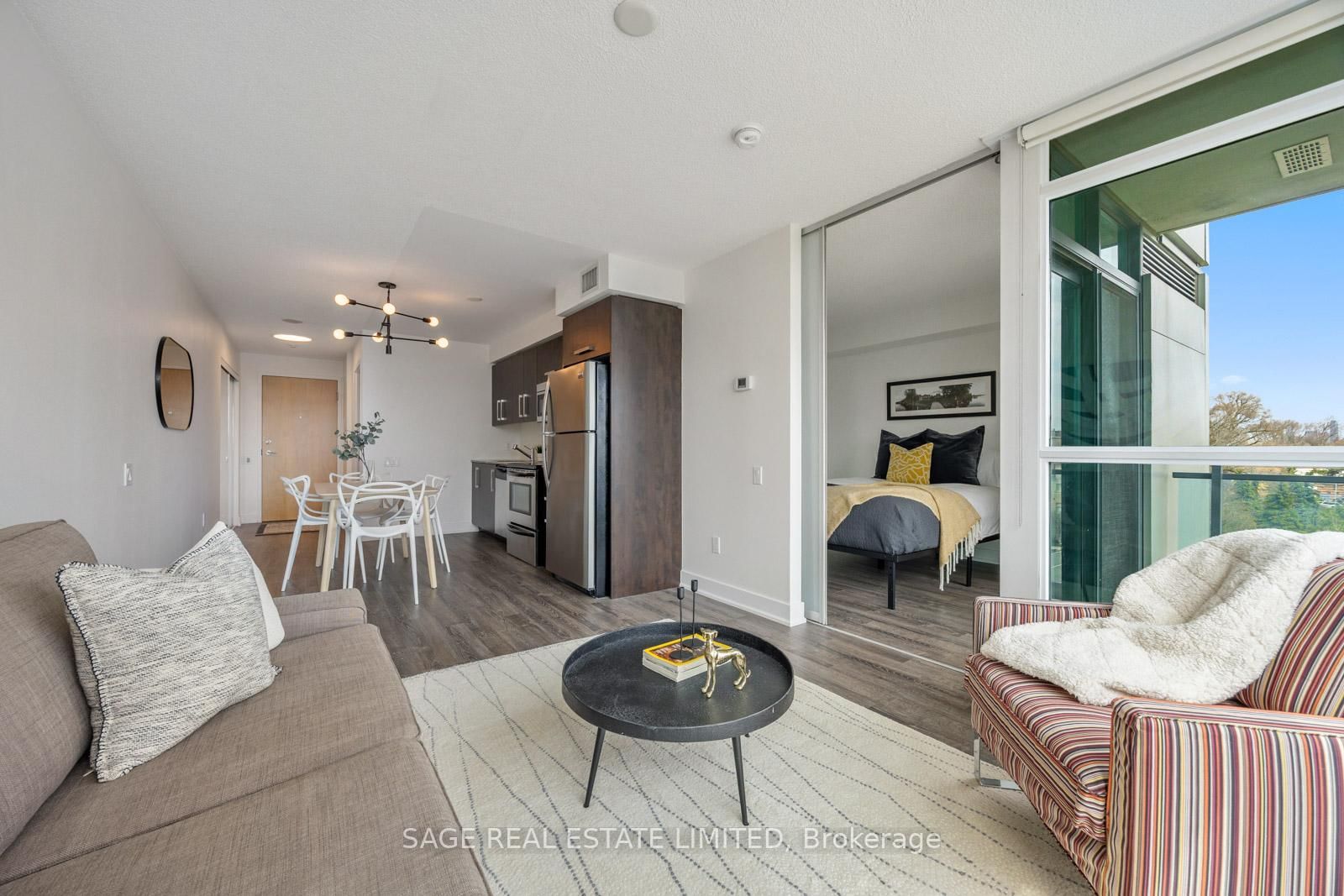 1048 Broadview Avenue, Unit 506 - Photo 6