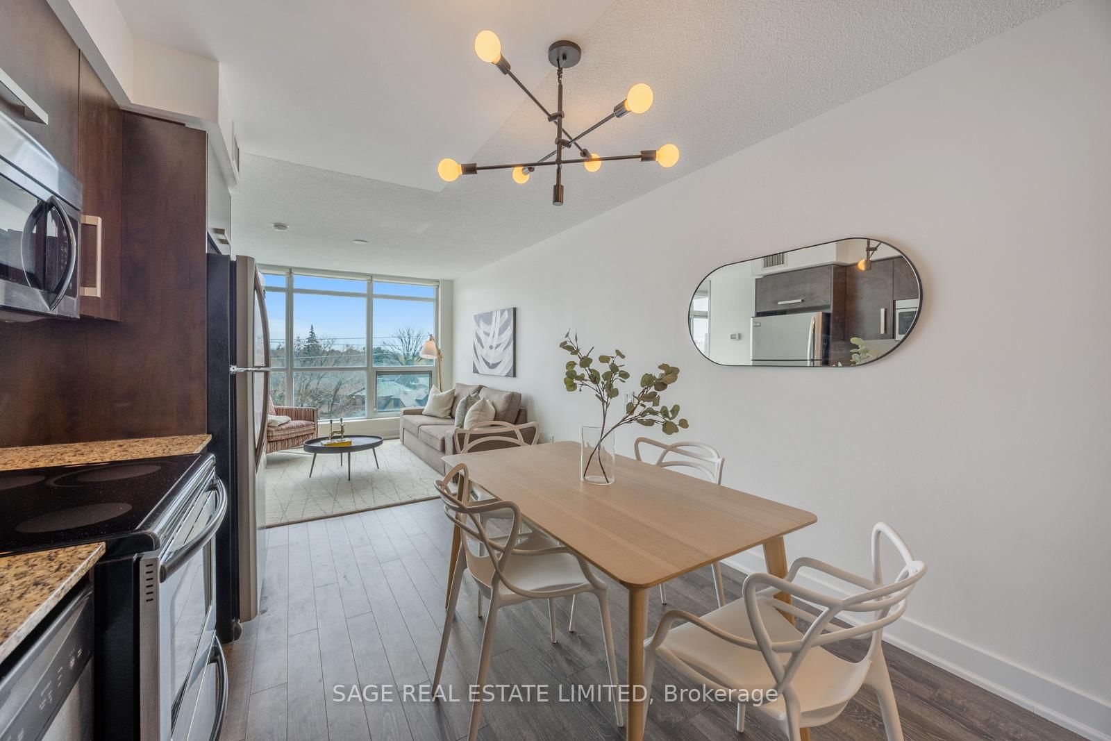 1048 Broadview Avenue, Unit 506 - Photo 8