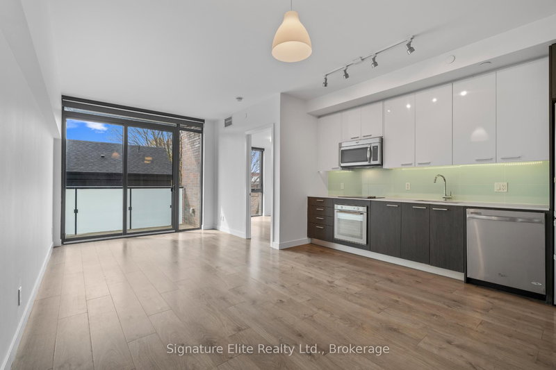 home for lease on 309-1075 Queen Street E