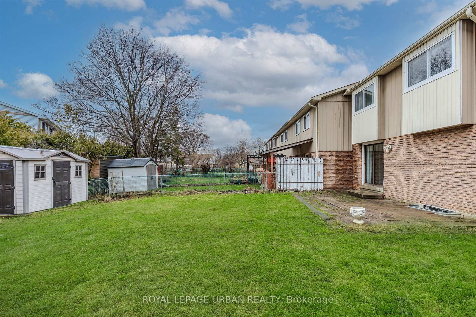 347 Braymore Boulevard - Photo 41