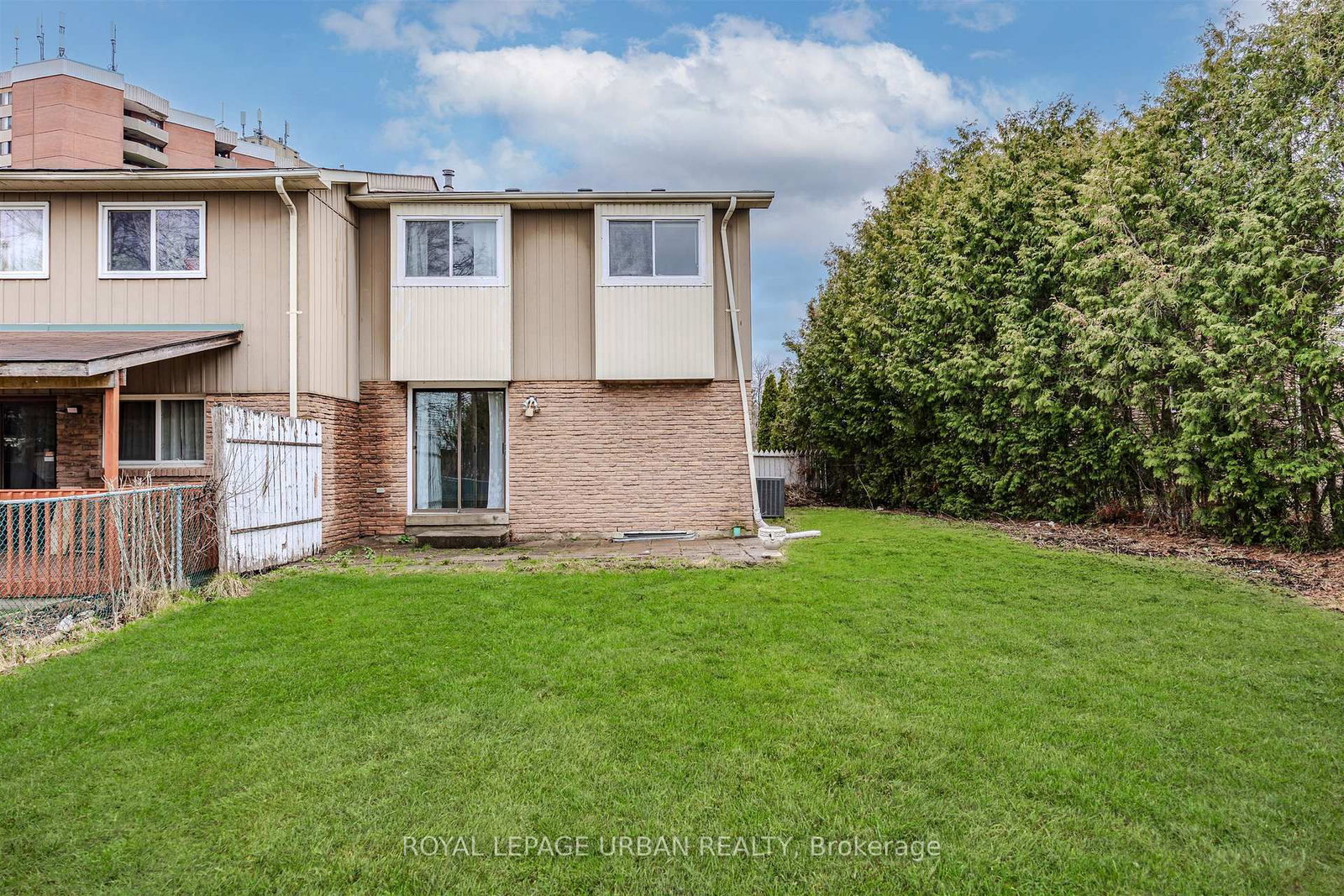 347 Braymore Boulevard - Photo 44