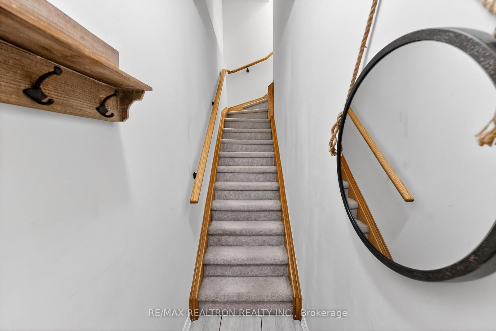 2578 William Jackson Drive - Photo 4