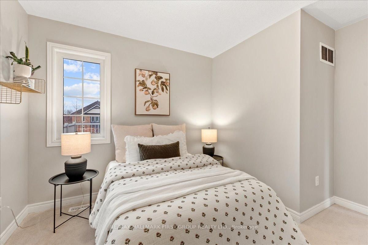 Detached House for sale at 63 Bridgid Drive, Whitby, Ontario, L1P 1V7 - Williamsburg - MLS: E13001282