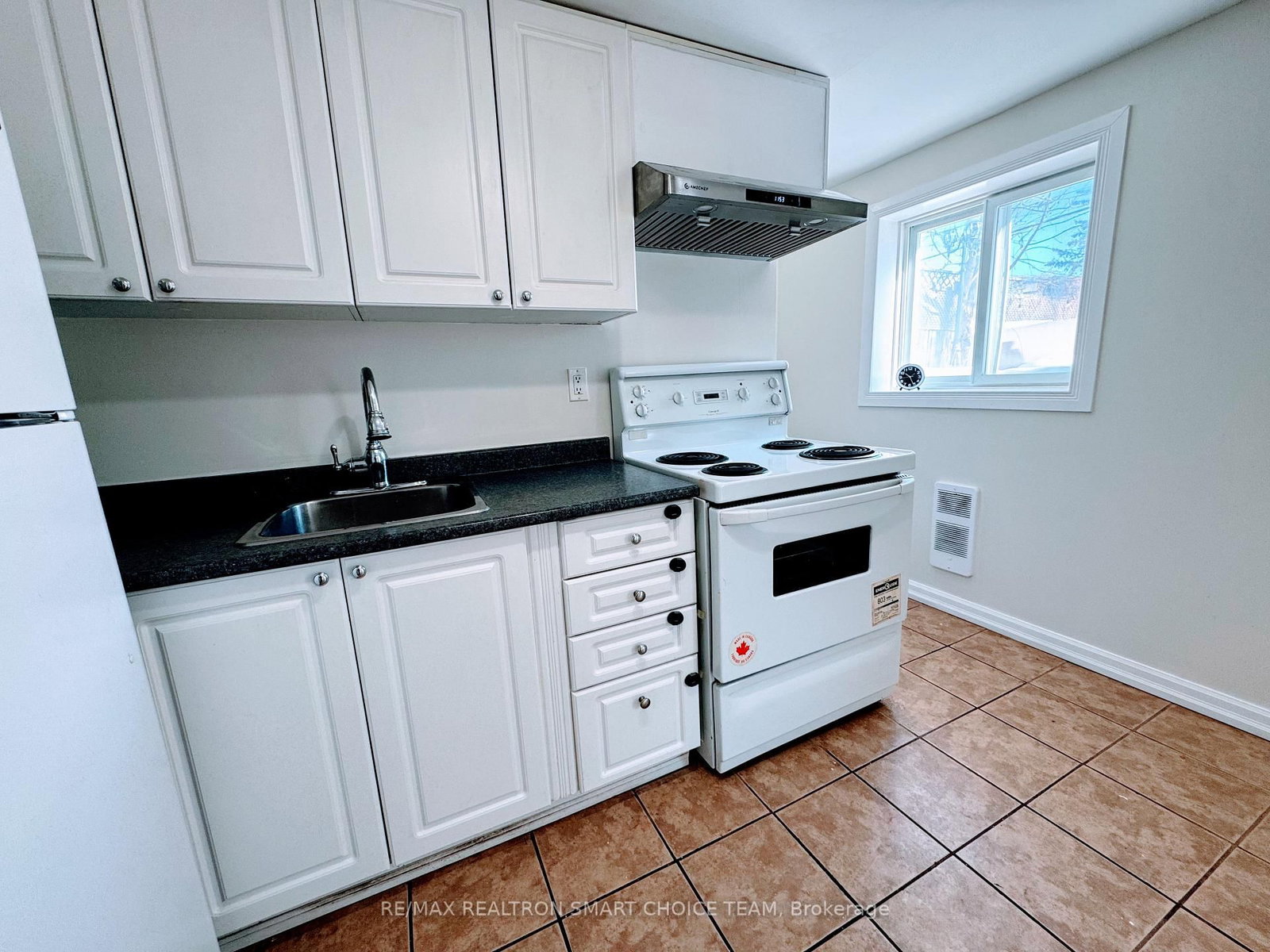 45 Bryant Road, Unit Bsmt - Photo 5