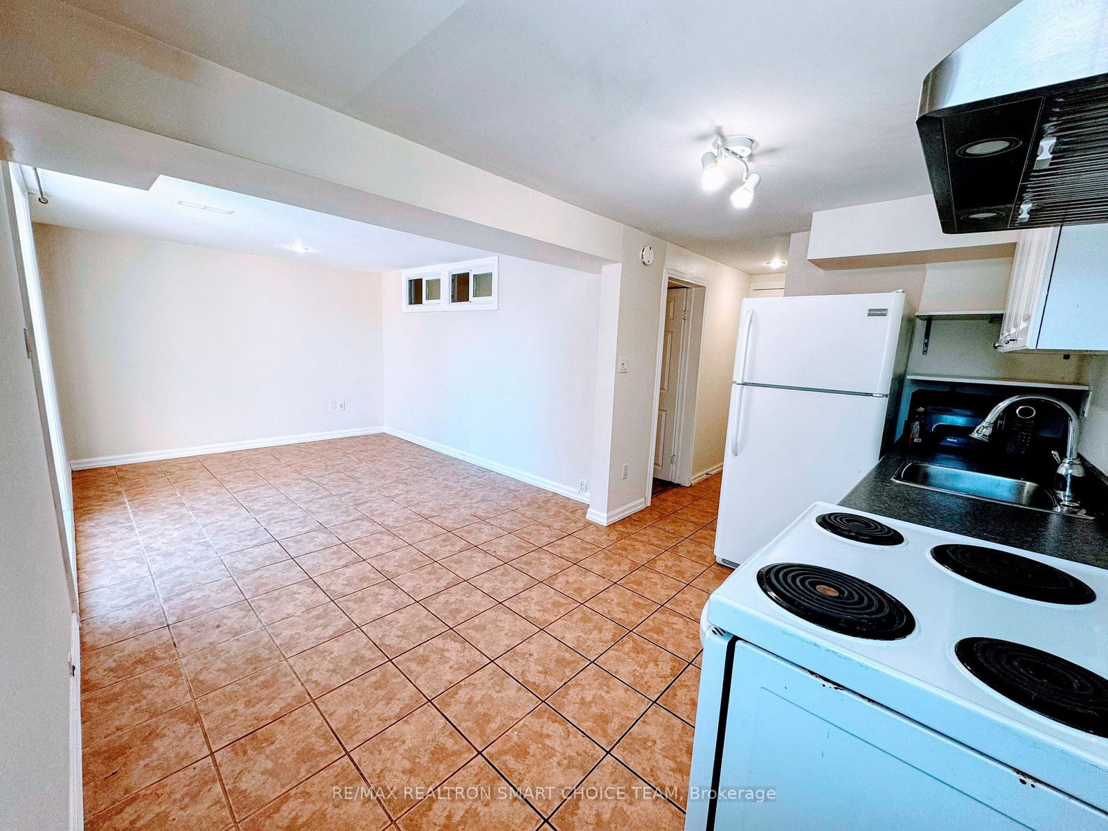 45 Bryant Road, Unit Bsmt - Photo 6