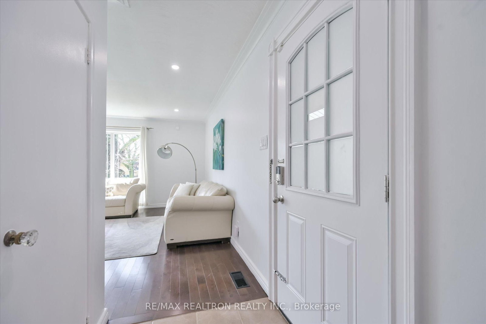 16 Arnprior Road - Photo 3