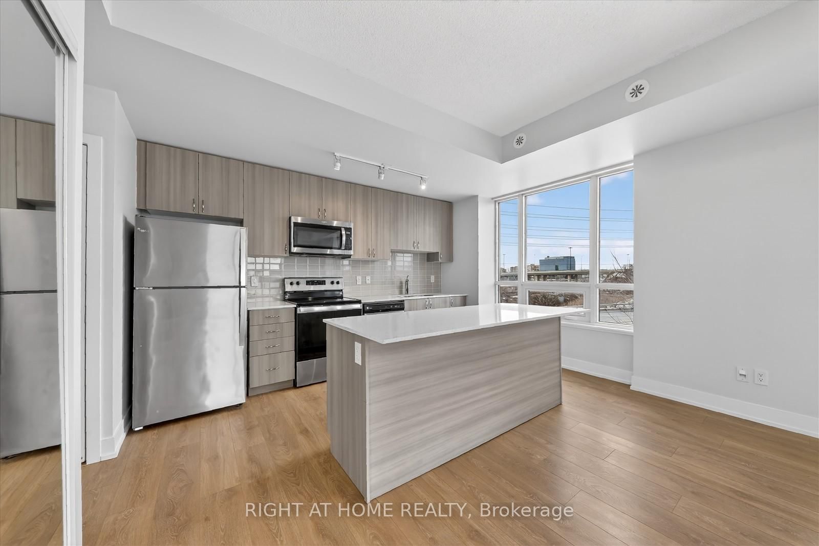 1245 Bayly Street, Unit 22 - Photo 11