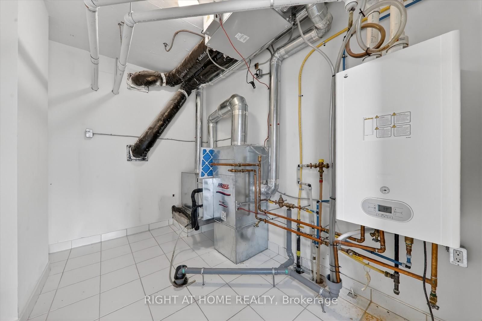 1245 Bayly Street, Unit 22 - Photo 28