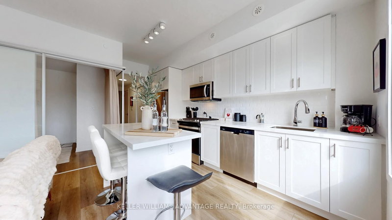 2 - 1479 O'Connor Dr, Toronto, M4B 2V5 | Image 2