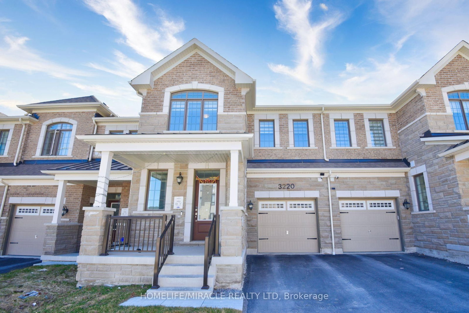 Townhouse for sale at 3220 Brigadier Avenue, Pickering, Ontario, L1X 0N4 - Rural Pickering - MLS: E13002140