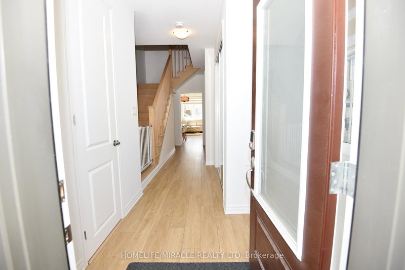 3220 Brigadier Ave, Pickering, L1X 0N4 | Image 3