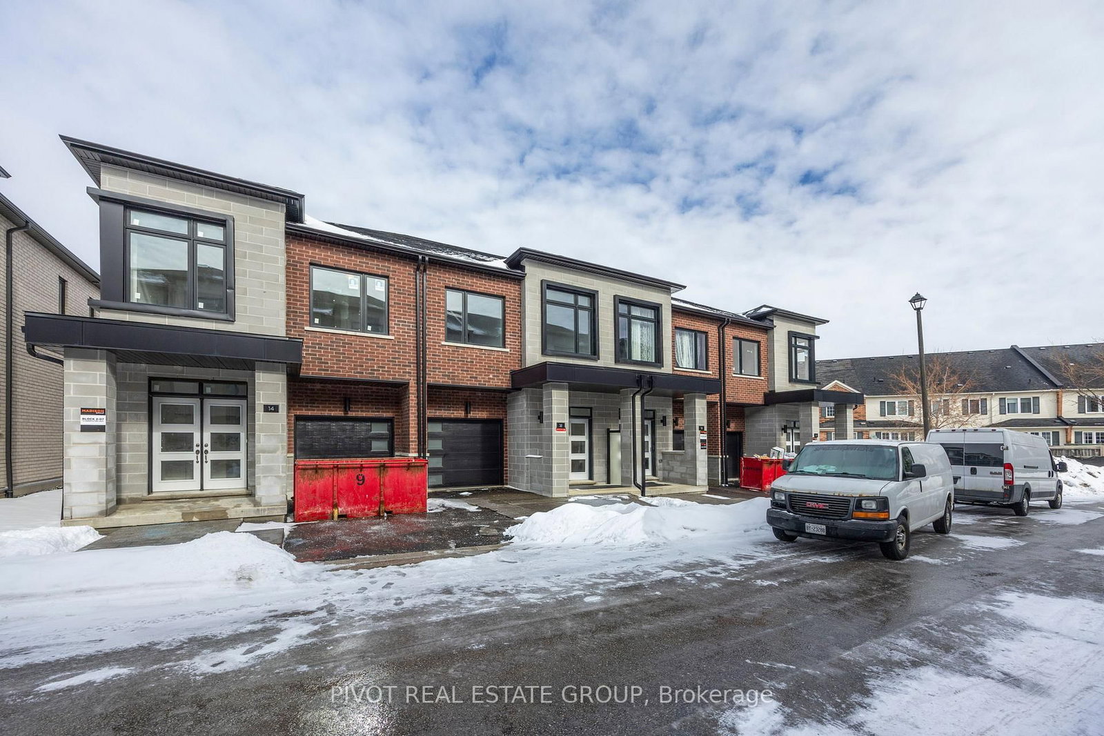 16 Observatory Way - Photo 2