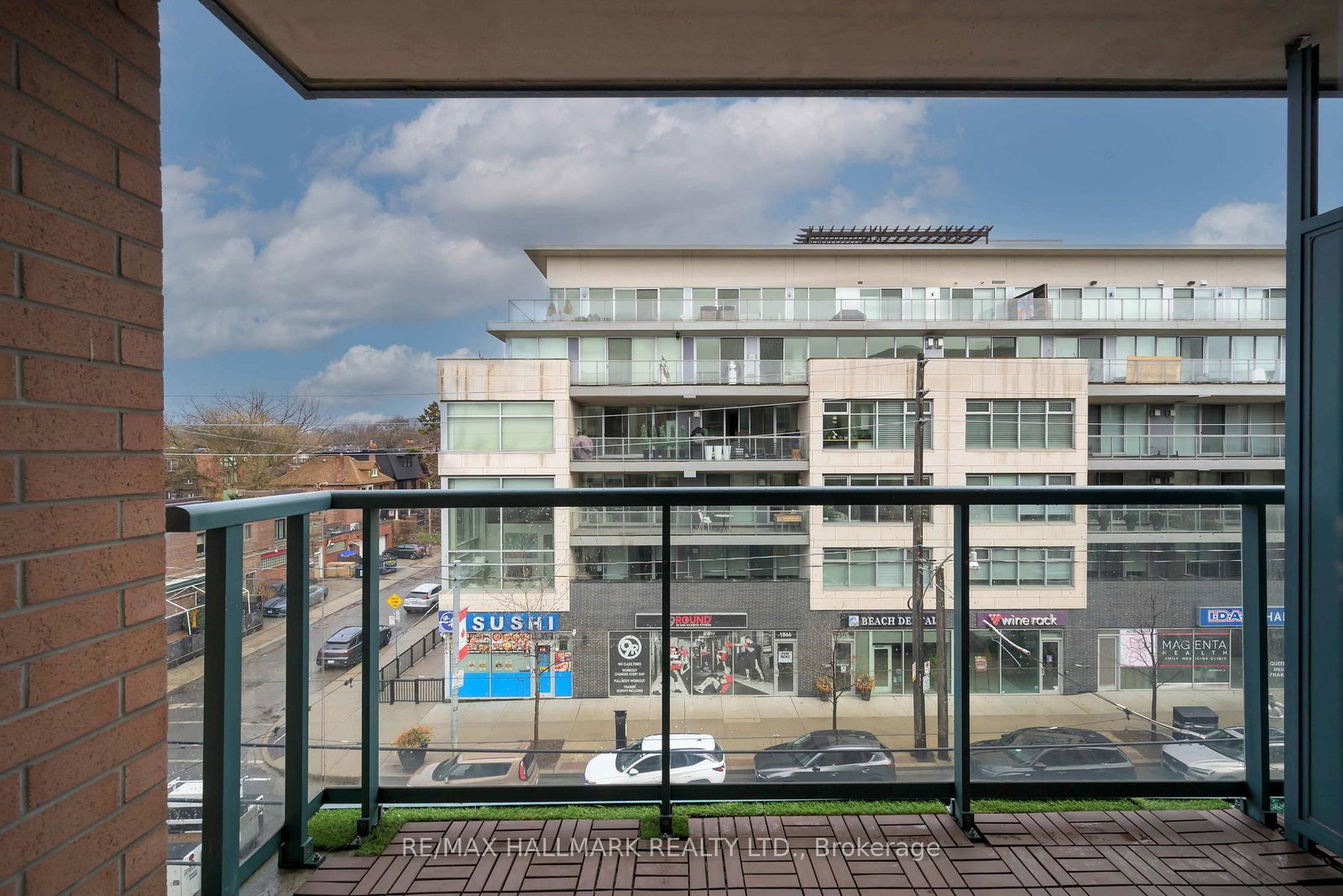 1863 Queen Street E, Unit 406 - Photo 22