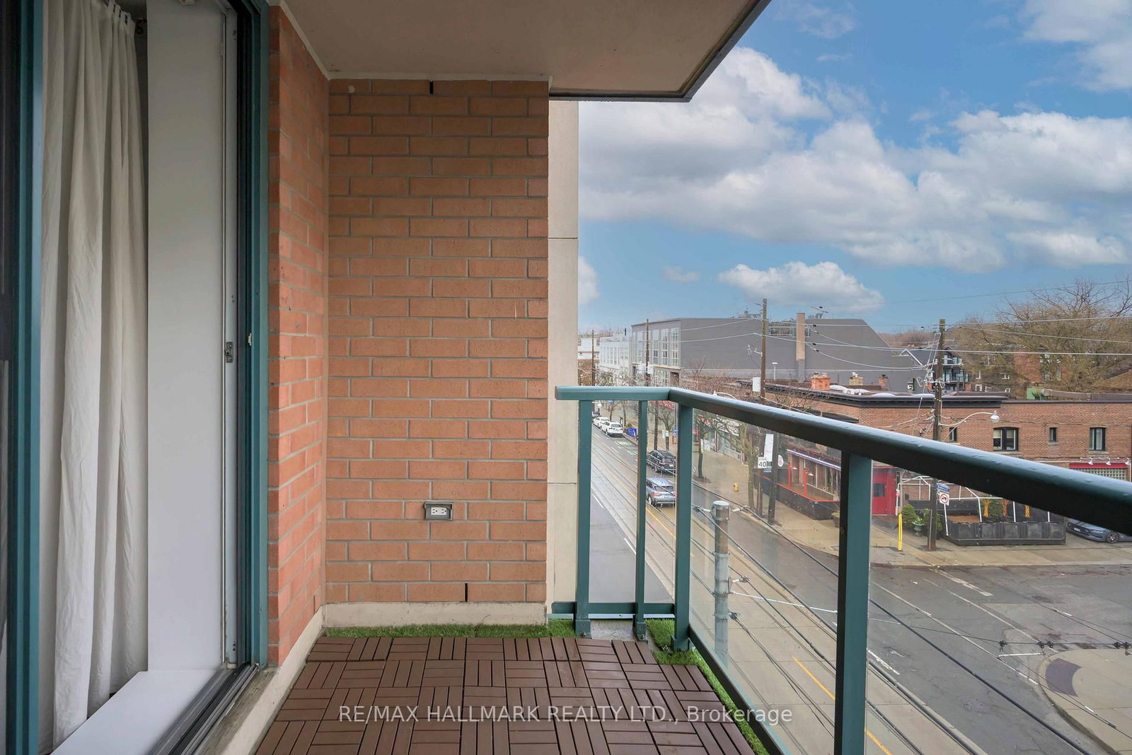 1863 Queen Street E, Unit 406 - Photo 23