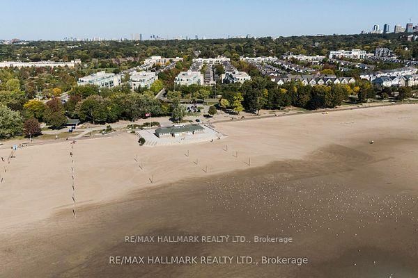 1863 Queen Street E, Unit 406 - Photo 31