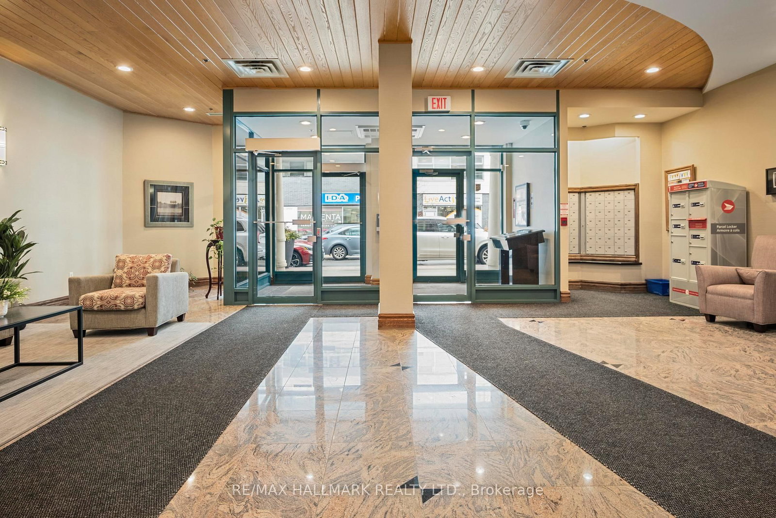 1863 Queen Street E, Unit 406 - Photo 4