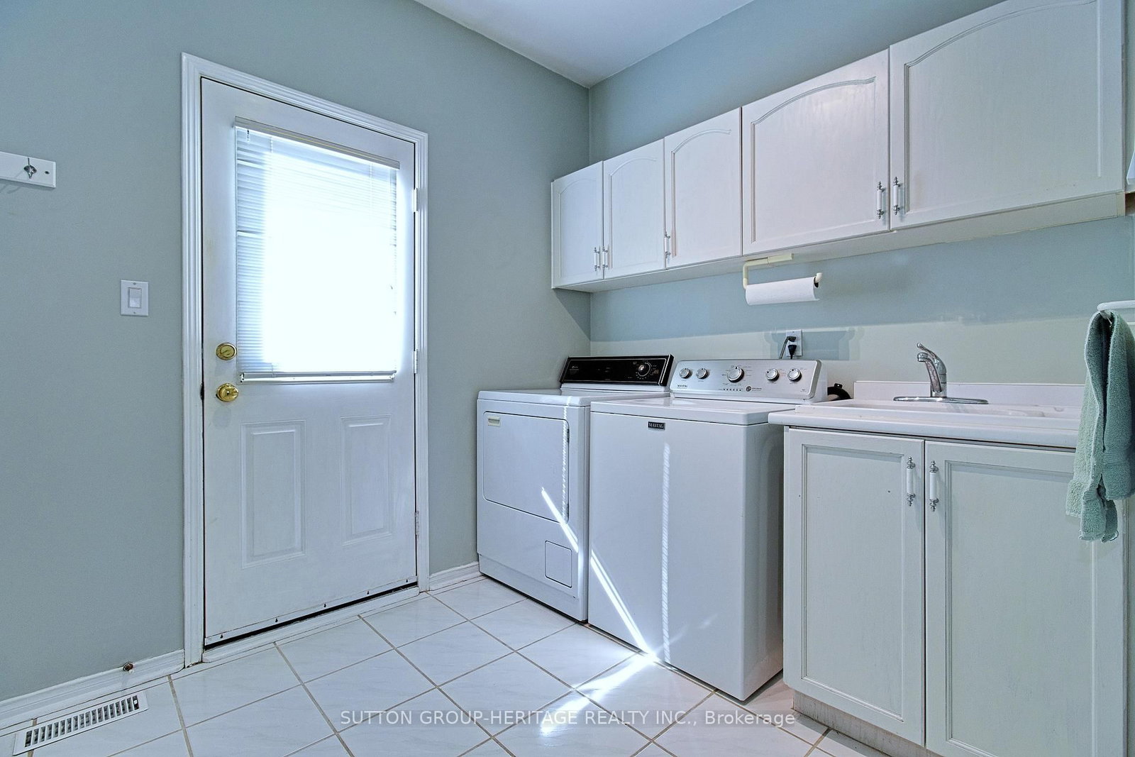 Detached House for sale at 876 Darwin Drive, Pickering, Ontario, L1X 2P8 - Dunbarton - MLS: E13002342