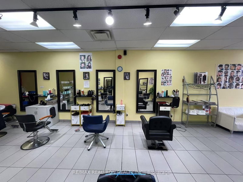 09 - 80 Ellesmere Rd, Toronto, M1R 4C2 | Image 3