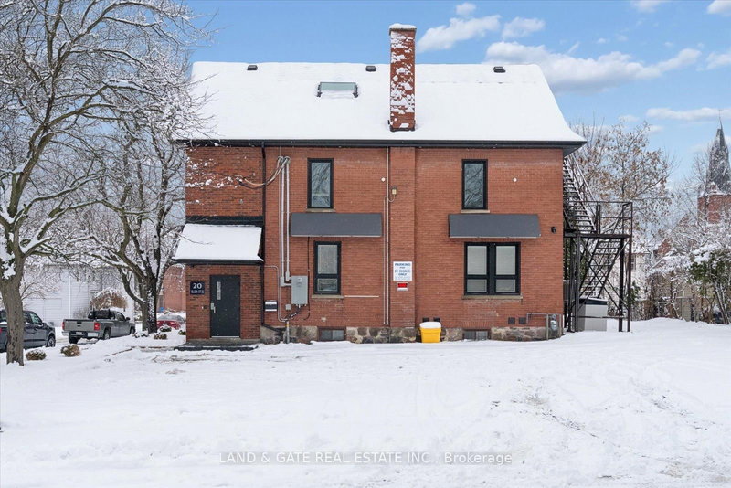 20 Elgin St E, Oshawa, L1G 1S8 | Image 2