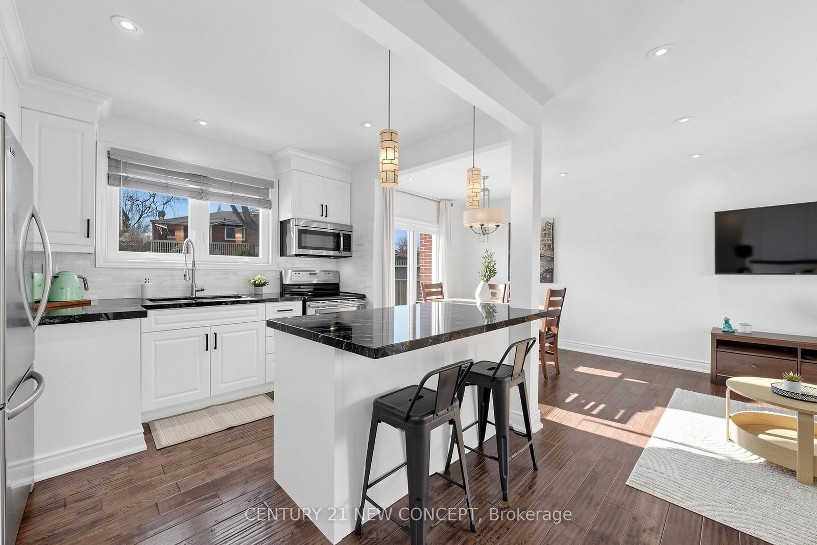 Detached House for sale at 8 Rintella Court, Toronto, Ontario, M1P 3V5 - Bendale - MLS: E13002620