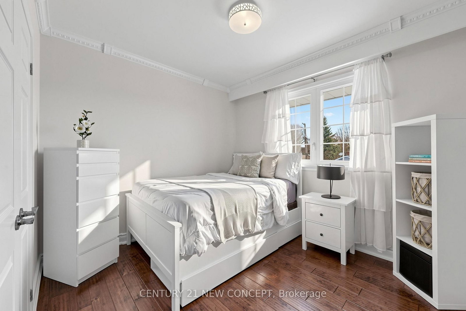 Detached House for sale at 8 Rintella Court, Toronto, Ontario, M1P 3V5 - Bendale - MLS: E13002620