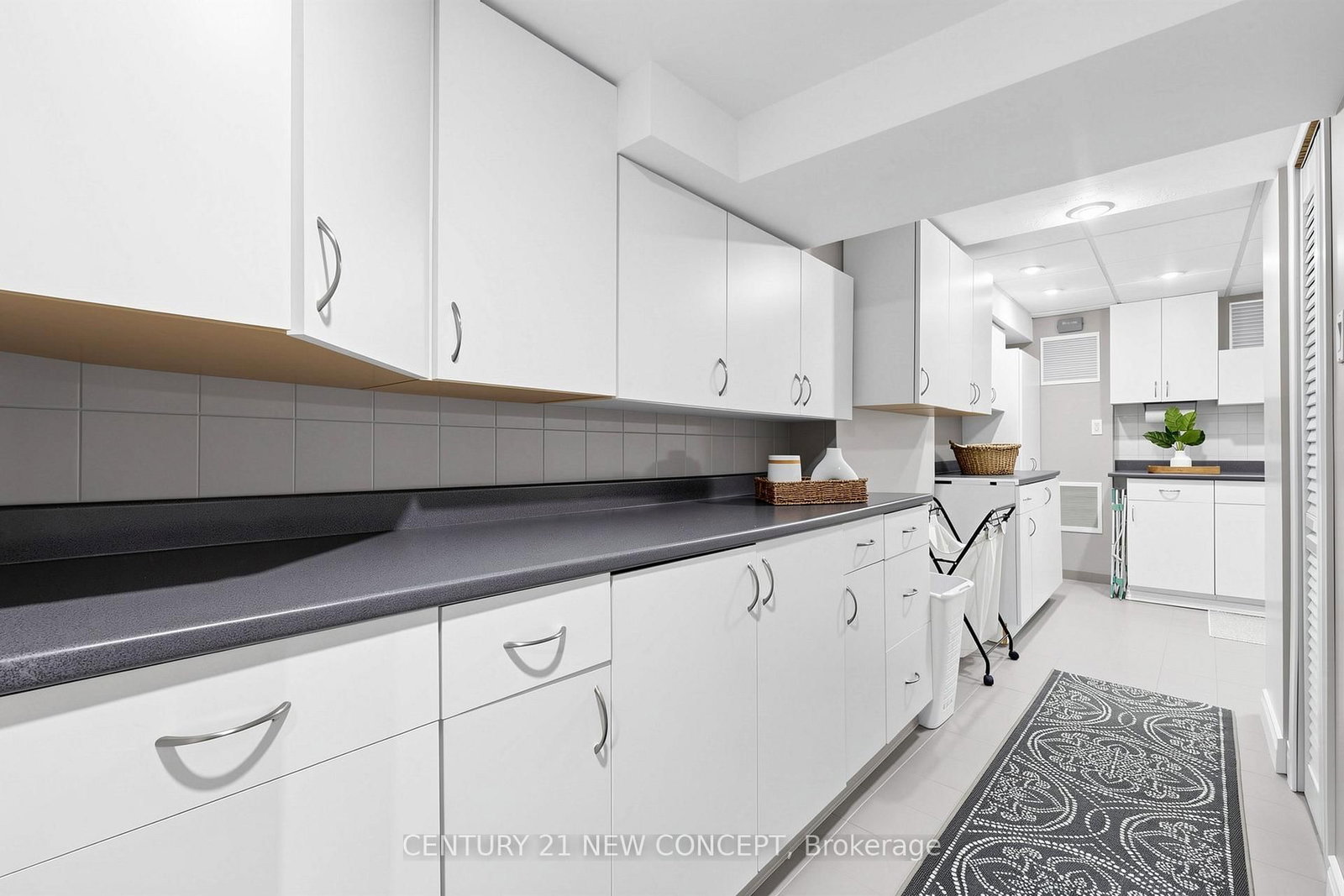 Detached House for sale at 8 Rintella Court, Toronto, Ontario, M1P 3V5 - Bendale - MLS: E13002620