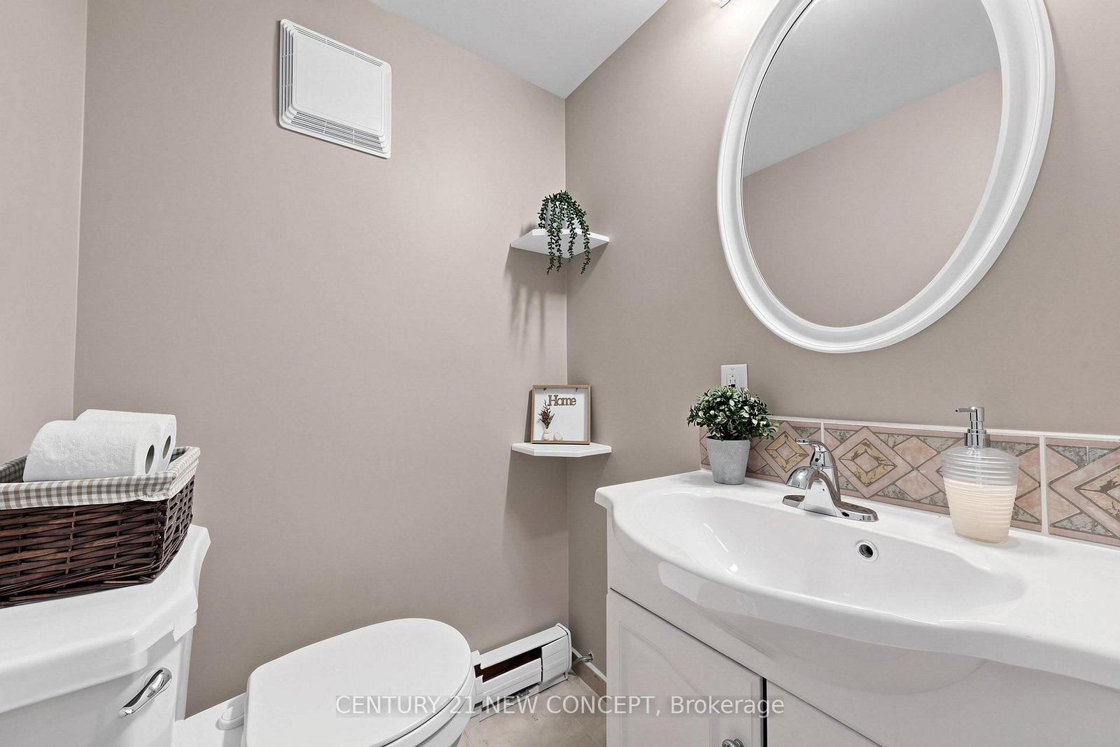 Detached House for sale at 8 Rintella Court, Toronto, Ontario, M1P 3V5 - Bendale - MLS: E13002620