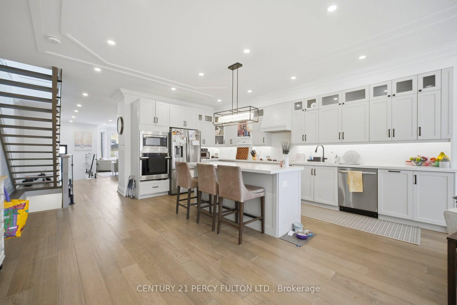 Detached House for sale at 195 Danforth Road, Toronto, Ontario, M1L 3X1 - Oakridge - MLS: E13002712