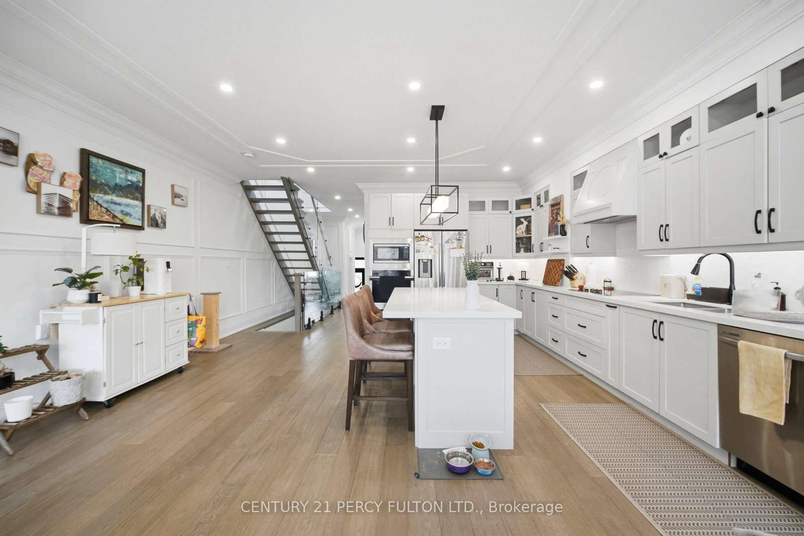 Detached House for sale at 195 Danforth Road, Toronto, Ontario, M1L 3X1 - Oakridge - MLS: E13002712