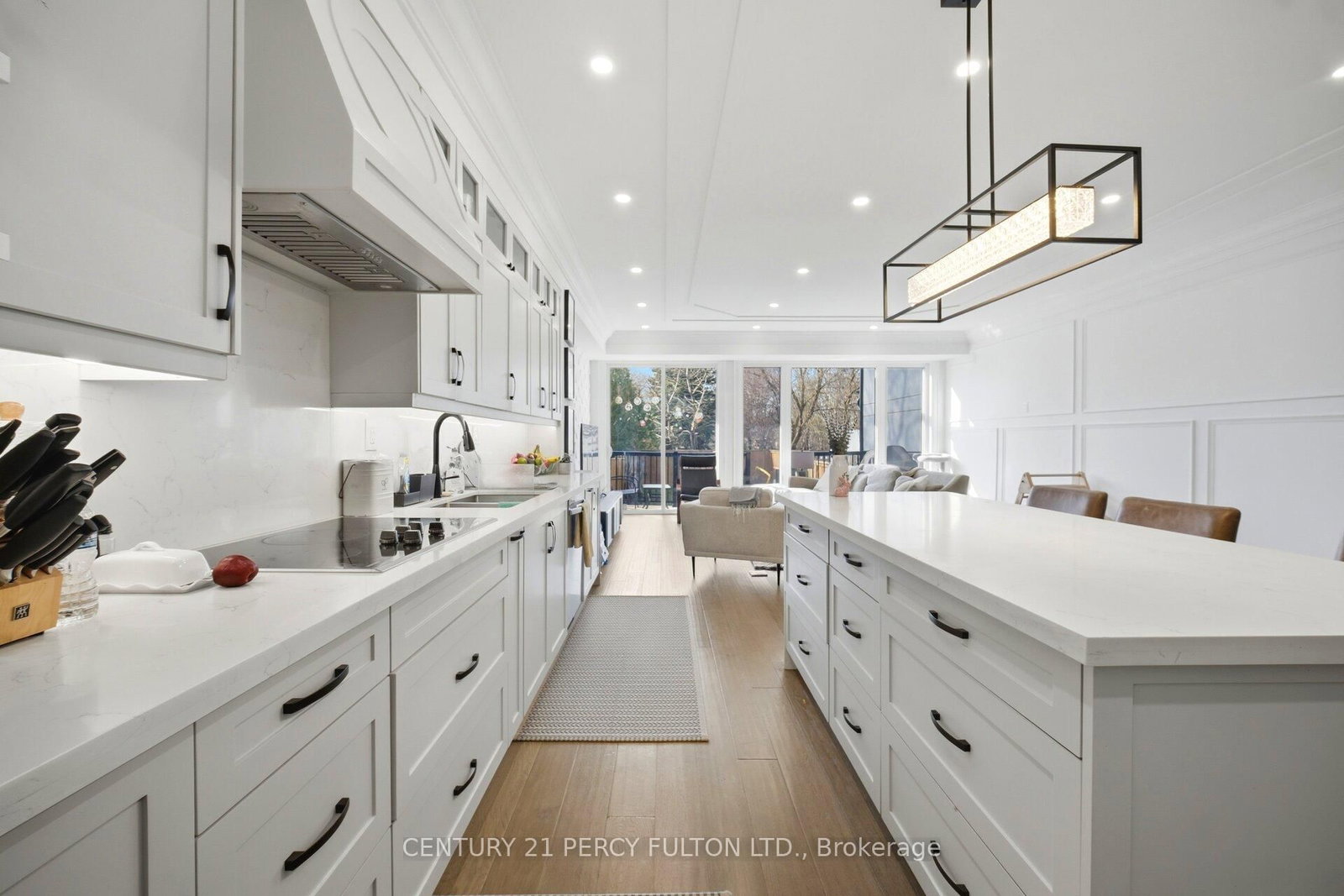 Detached House for sale at 195 Danforth Road, Toronto, Ontario, M1L 3X1 - Oakridge - MLS: E13002712