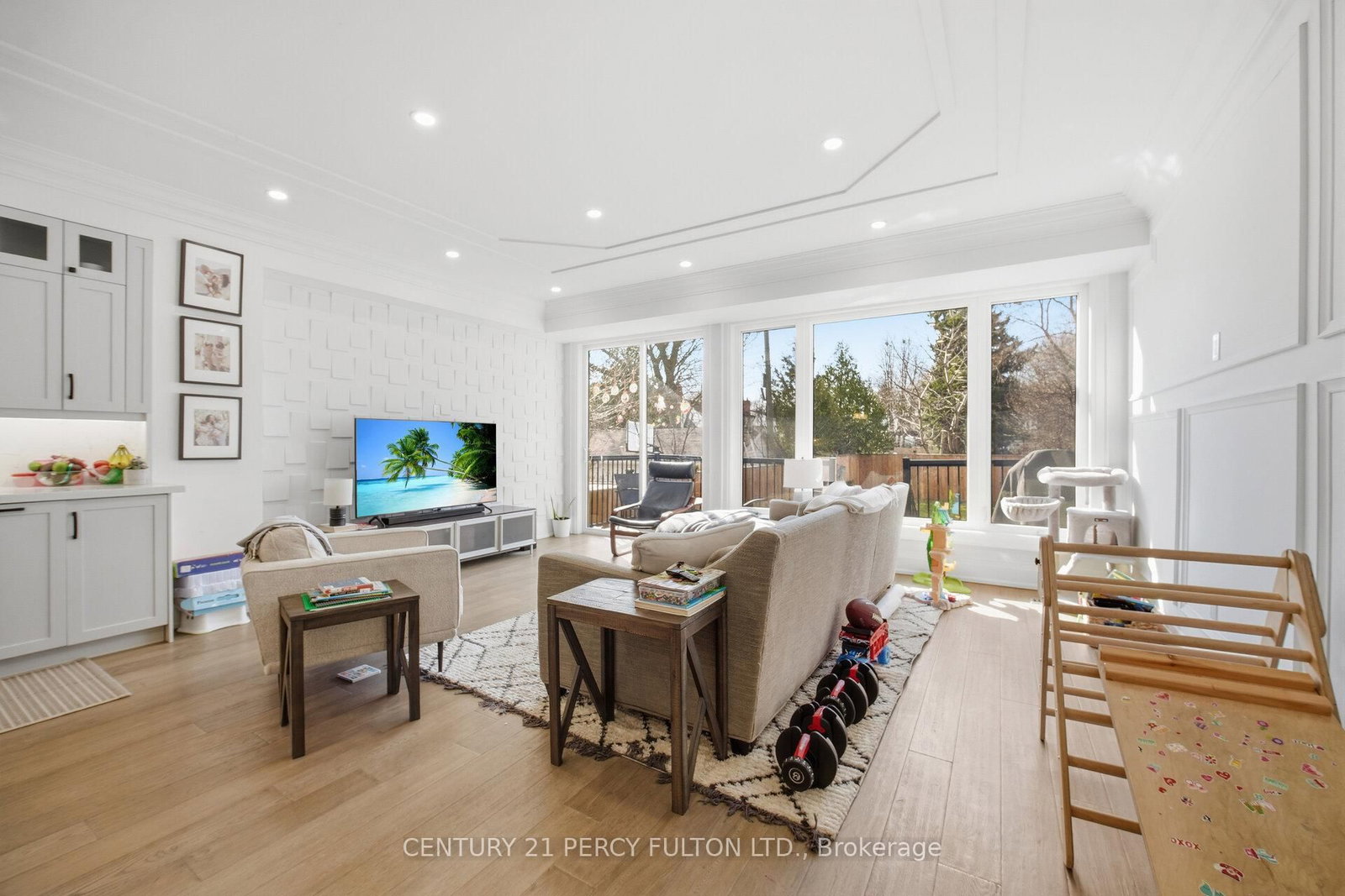 Detached House for sale at 195 Danforth Road, Toronto, Ontario, M1L 3X1 - Oakridge - MLS: E13002712